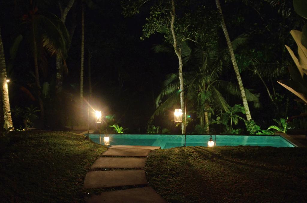 The White Villas Ubud Exterior photo